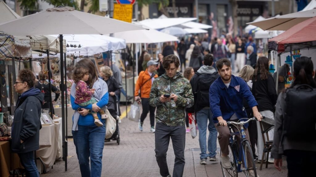 Israel’s population growth lowest since foundation of state